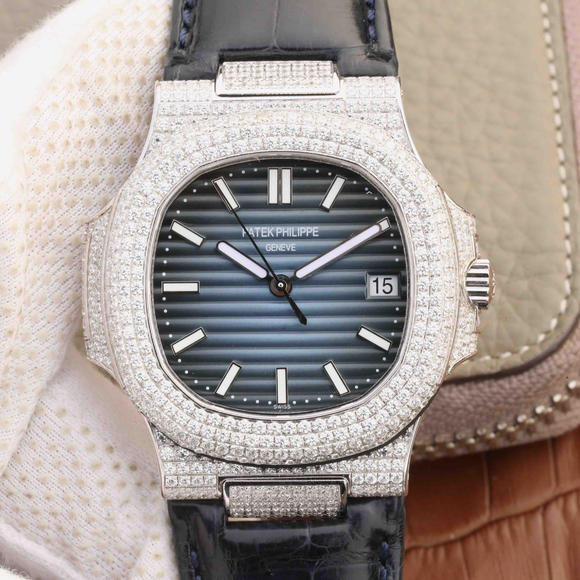 百达翡丽2018款Nautilus 5719白金腕表。品牌举世闻名超凡珠宝满天星完美结合， 男士腕表