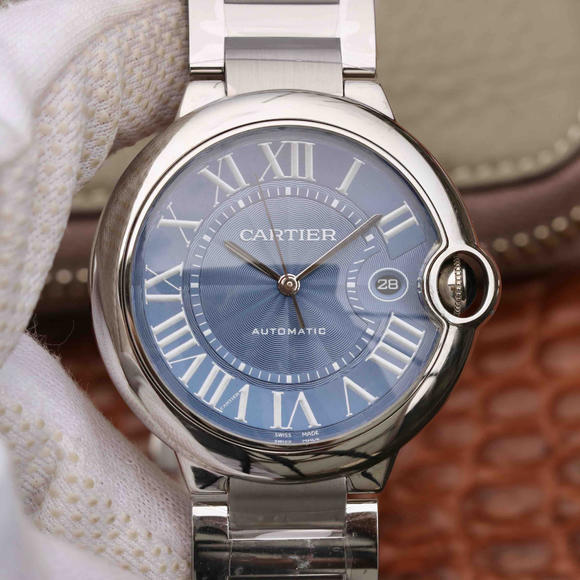 CR卡地亚蓝气球大号42mm男表。采用自产1847MC型机芯?钢带手表