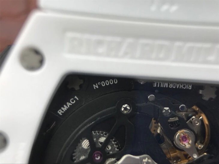 KV厂理查德RM-011白色陶瓷腕表经典酒桶造型高强度钢化陶瓷材质男士腕表，硅胶表带，自动机械机芯，透底