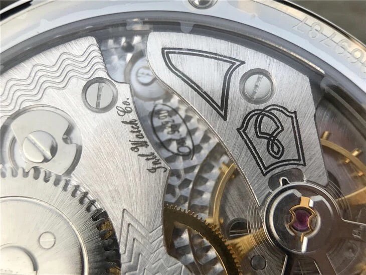 GS万国葡萄牙罗伦汀·琼斯纪念款IW544201腕表